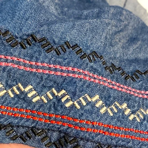 JW Style Denim Blue Sleeveless Romper - Picture 3 of 4